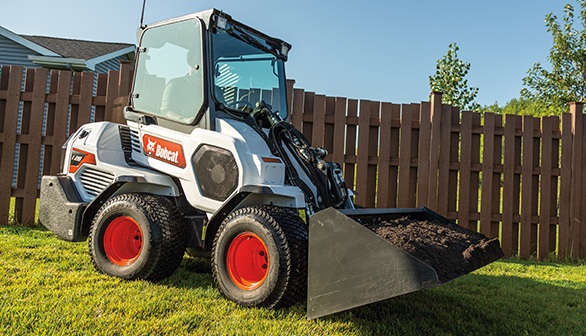 Bobcat L-28 mini loader